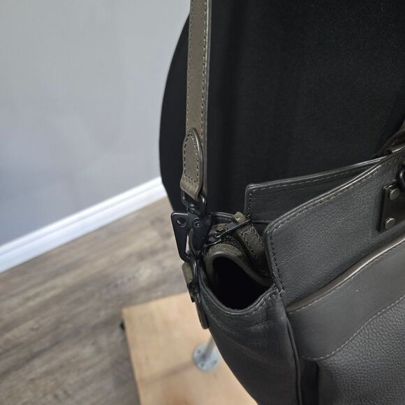 🐢 Rag & Bone Pilot Bag Large Dark Grey Excellent Condition - Picture 13 of 17